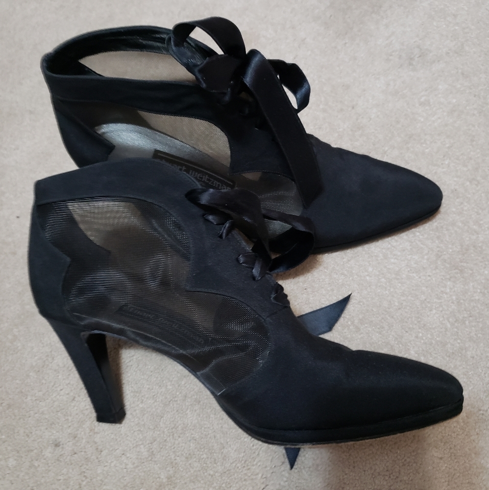 Sturat Weisman ankle boots